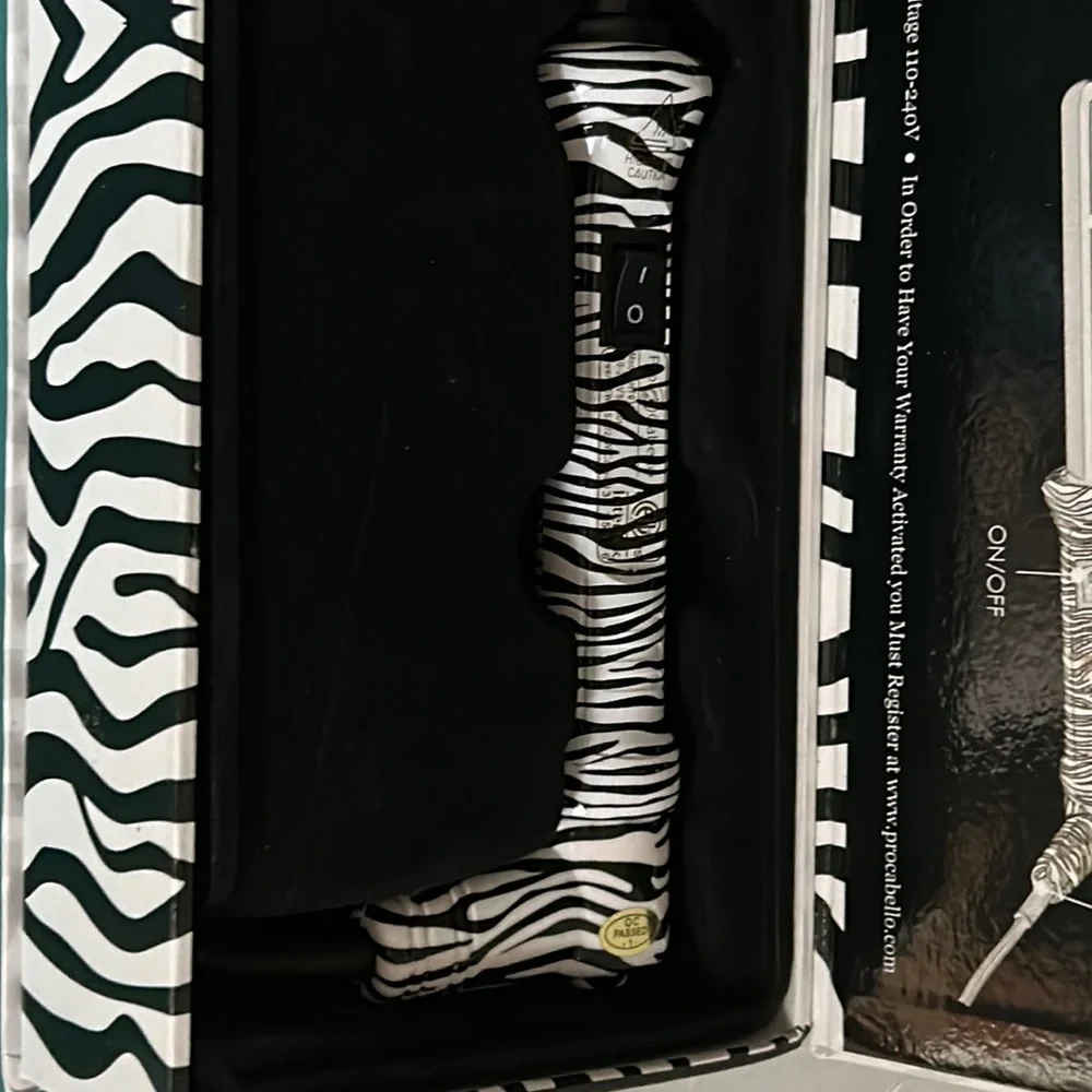 NIB Professional Ceramic Curling Iron with Tourmaline Barrel Zebra Print
